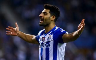 Mehdi Taremi celebrating